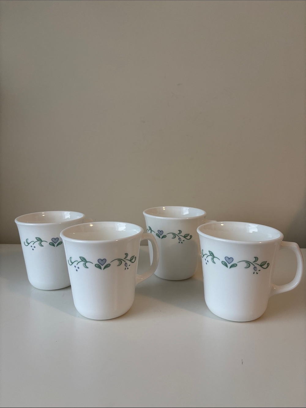 Corningware White Country Cottage Mugs Green Heart Vine Motif - Set of 4 EUC VTG